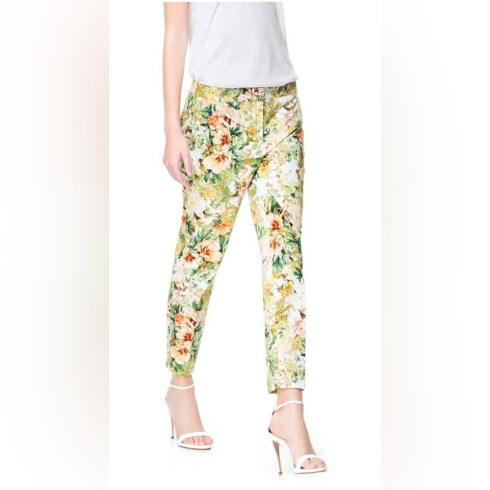 New! Zara Floral Pants Size:  L